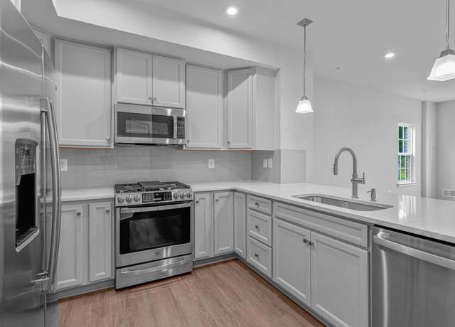 Property at 10746 Presidential Pkwy, Upper Marlboro, MD 20772, 3 beds, 2.5 baths