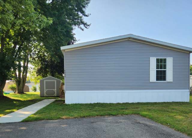 Property at 4 Bed 2 Bath Single Section Plan, Clarkston, MI 48348, 4 beds, 2 baths