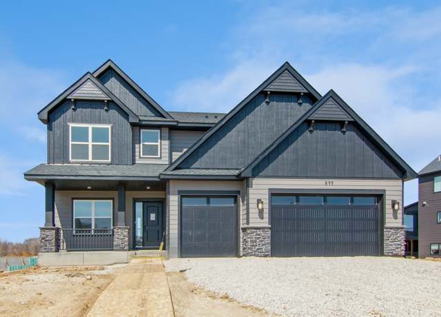 Property at 899 Londonderry Dr NW, Rochester, MN 55901, 4 beds, 2.5 baths
