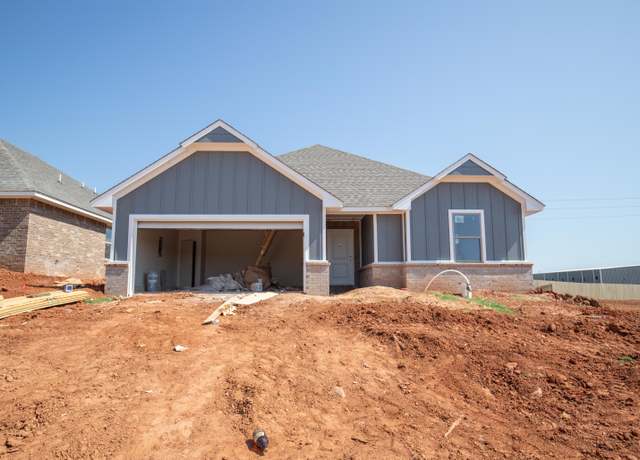 Property at 3801 Lynne Ave, Edmond, OK 73012, 3 beds, 2 baths