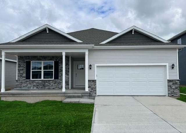 Property at 2713 Prairielight Dr, Hiawatha, IA 52233, 4 beds, 3 baths