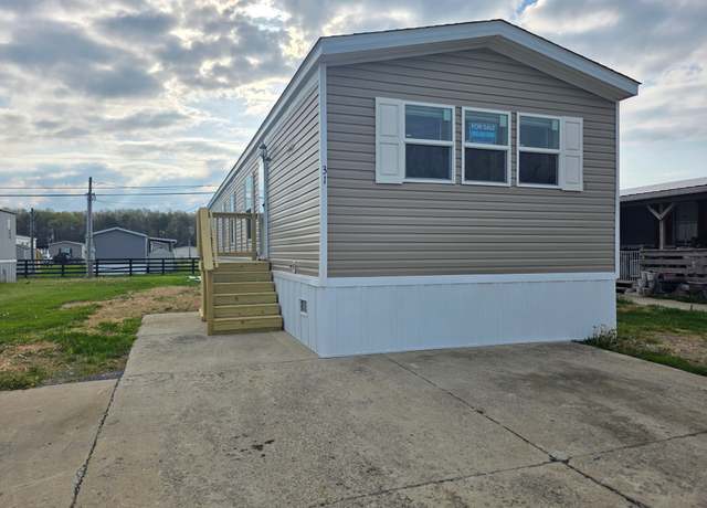 Property at 1218 Highway 44 W #31, Shepherdsville, KY 40165, 3 beds, 2 baths