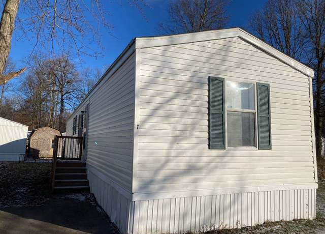 Property at 1237 N US Highway 27 #17, Portland, IN 47371, 3 beds, 1 bath