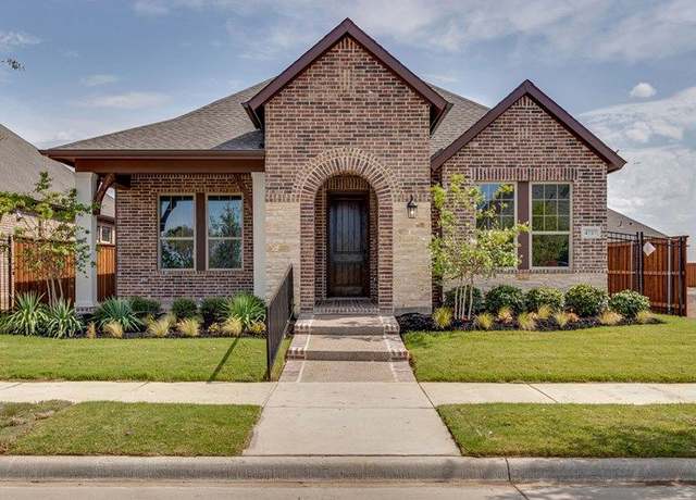 Property at Hartwell Plan, Arlington, TX 76005, 2 beds, 2 baths
