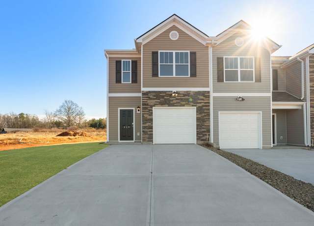 Property at 305 Mill Fork Trl, Greenville, SC 29605, 3 beds, 2.5 baths