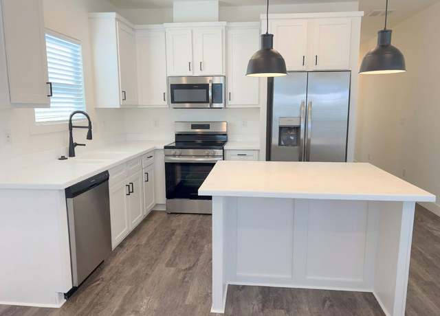 Property at 1086 Watson Dr, Cottonwood, AZ 86326, 2 beds, 2 baths