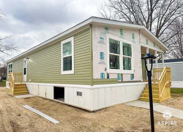 Property at 1305 W Durwood Ave, Belmont, MI 49306, 3 beds, 2 baths