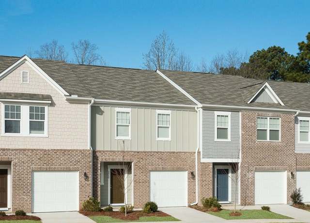 Property at 310 Naples Dr, Locust Grove, GA 30248, 3 beds, 2.5 baths