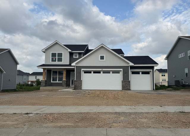 Property at 724 Longmeadow Ln, Waconia, MN 55387, 4 beds, 2.5 baths
