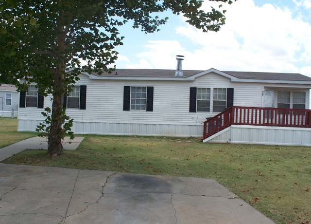 Property at 601 NE Flower Mound #119, Lawton, OK 73507, 3 beds, 2 baths