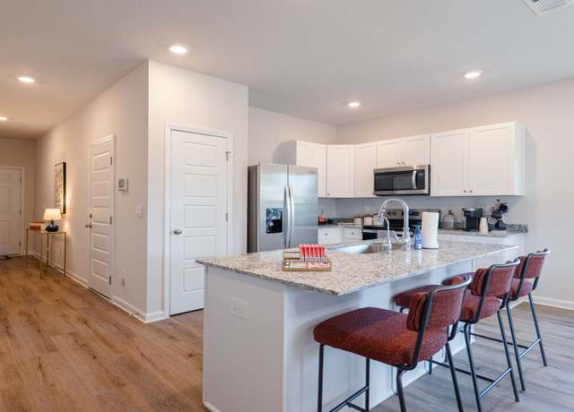 Property at 5034 Rosewyck Cir, Valdosta, GA 31605, 3 beds, 2.5 baths