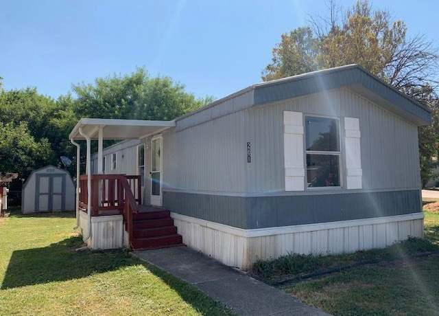 Property at 305 Meadow Vw, Schertz, TX 78154, 3 beds, 2 baths