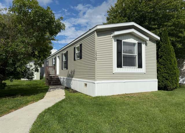 Property at 2 Bed 2 Bath Single Section Plan, Romeo, MI 48065, 2 beds, 2 baths