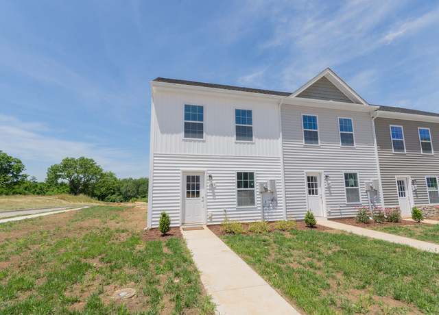 Property at 121 Night Star Ter, Kearneysville, WV 25430, 3 beds, 3 baths