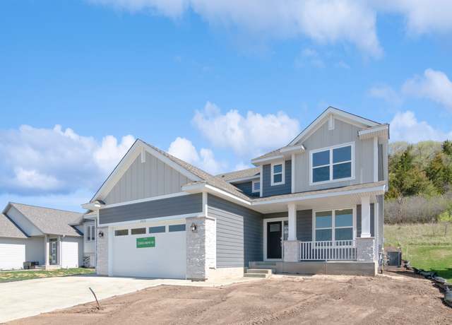 Property at 2033 Hadley Hills Dr NE, Rochester, MN 55906, 4 beds, 2.5 baths