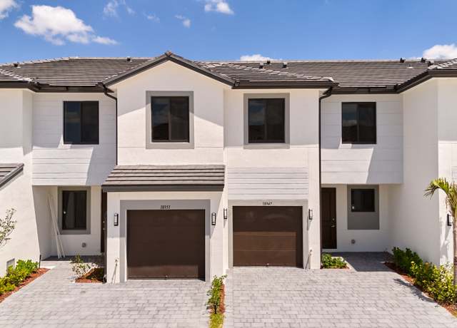 Property at 34479 SW 191st Ave, Homestead, FL 33034, 3 beds, 2.5 baths