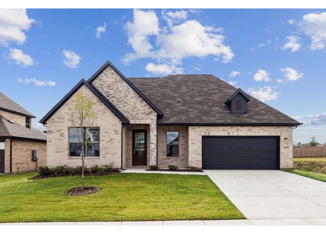 Property at 1926 Red Clover Ave, Van Alstyne, TX 75495, 3 beds, 2 baths