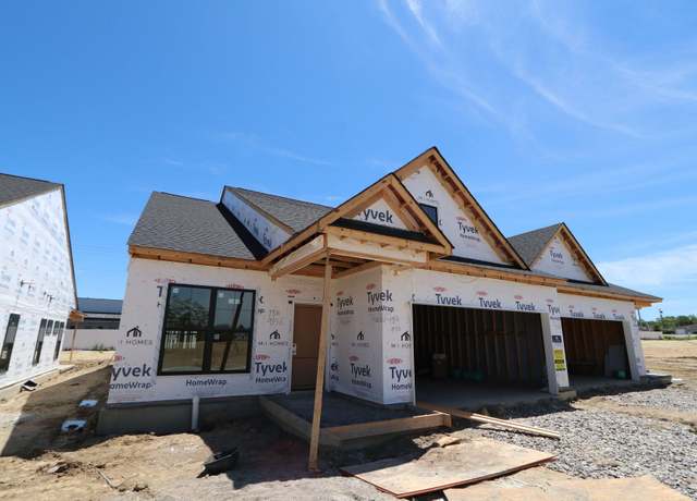 Property at 5556 Birch Ct, Fairfield Township, OH 45011, 2 beds, 2 baths