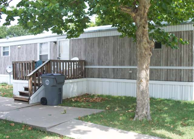 Property at 601 NE Flower Mound Rd #14, Lawton, OK 73507, 3 beds, 2 baths