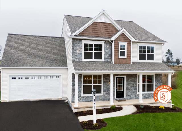 Property at 1002 Jacks Pl, Harrisburg, PA 17112, 4 beds, 2.5 baths