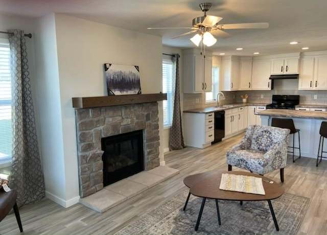 Property at 25539 Shinnecock Dr, Monee, IL 60449, 3 beds, 2 baths