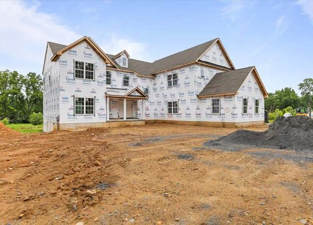 Property at 1901 Meadows Rd #46, Bethlehem, PA 18015, 5 beds, 5.5 baths