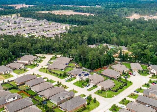 Property at Clover Plan, Conroe, TX 77301, 4 beds, 2 baths