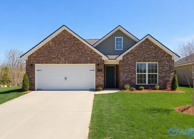 Property at 14110 Hazel Meadow Dr, Muscle Shoals, AL 35661, 3 beds, 2 baths