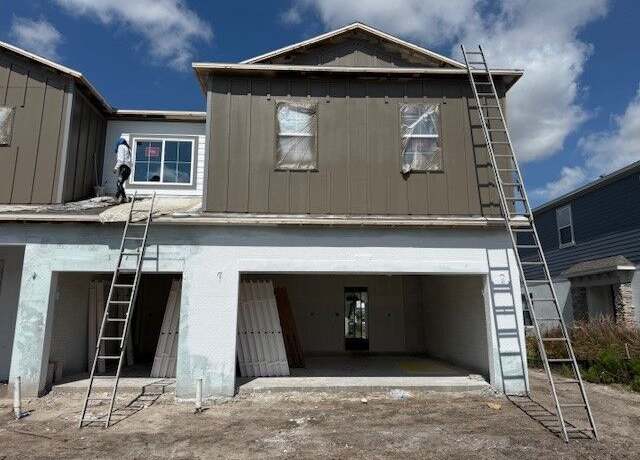 Property at 14812 Outfitter St, Orlando, FL 32824, 3 beds, 2.5 baths