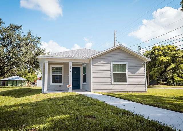 Property at 4033 W Jefferson St, Orlando, FL 32805, 3 beds, 2 baths
