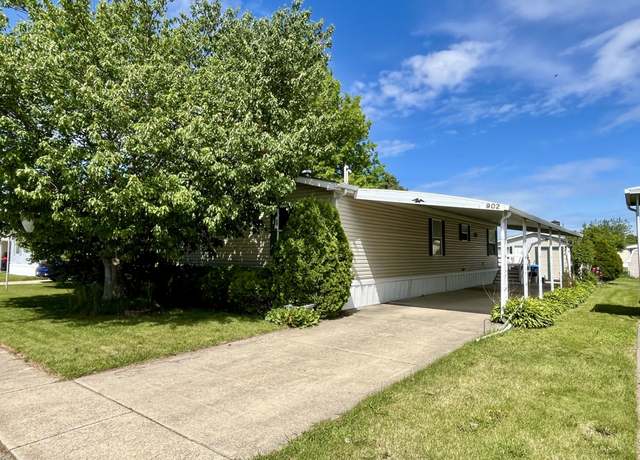 Property at 902 Pembrooke Ln, Dekalb, IL 60115, 3 beds, 2 baths