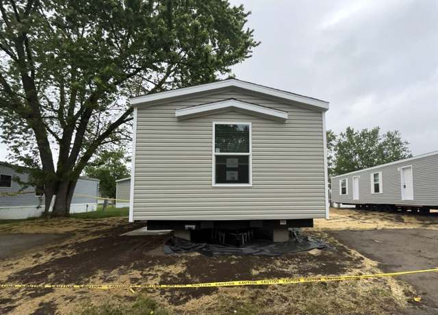 Property at 1024 Glencoe Dr #178, Findlay, OH 45840, 3 beds, 2 baths