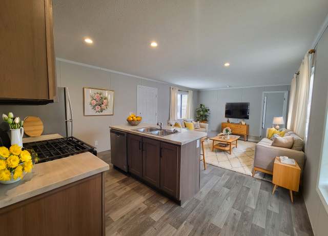 Property at 16185 Frontenac Ave, Clinton Township, MI 48038, 2 beds, 2 baths