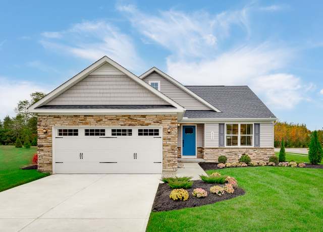 Property at 4242 Maple Grove Dr, Batavia, OH 45103, 3 beds, 2 baths