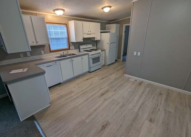 Property at 2716 W Delmar Ave #21, Godfrey, IL 62035, 3 beds, 2 baths