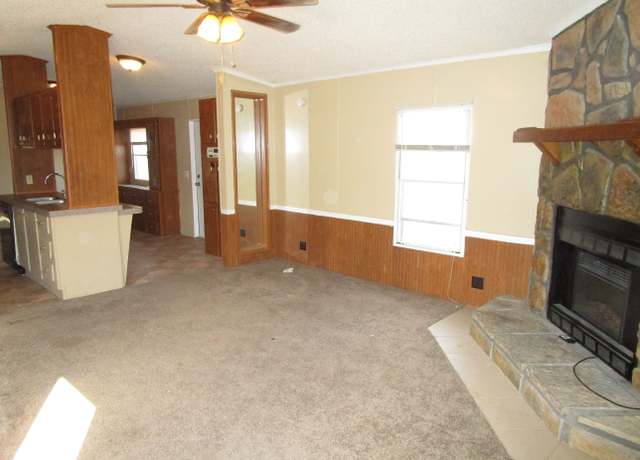 Property at 1908 E 19th St Unit W103, Lawrence, KS 66046, 3 beds, 2 baths