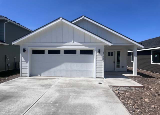 Property at 2015 N Sipple Rd, Spokane, WA 99212, 3 beds, 2 baths