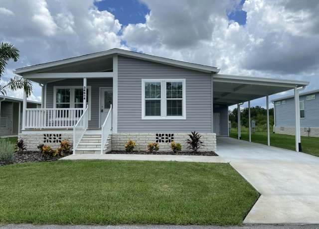 Property at 34604 Ballyhoo Dr, Zephyrhills, FL 33541, 3 beds, 2 baths