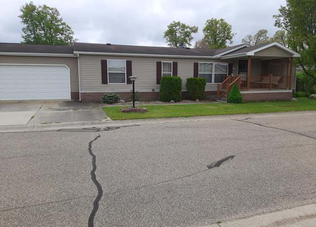 Property at 1711 New York, Elkhart, IN 46514, 3 beds, 2 baths