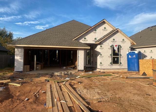 Property at 2225 Alameda Park Dr, Norman, OK 73071, 3 beds, 2 baths