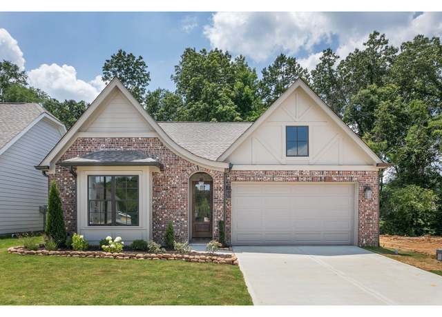 Property at 32 Storyvale Ln, Hixson, TN 37343, 4 beds, 3 baths