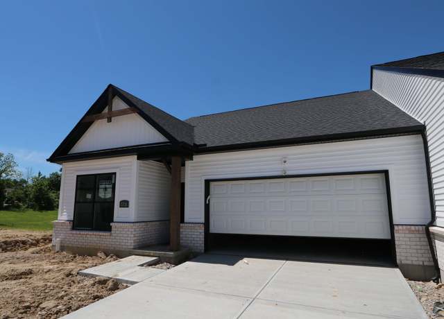 Property at 5731 White Pine Ln, Hamilton, OH 45011, 2 beds, 2 baths
