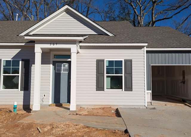 Property at 367 Acorn St, Sumter, SC 29154, 3 beds, 2 baths