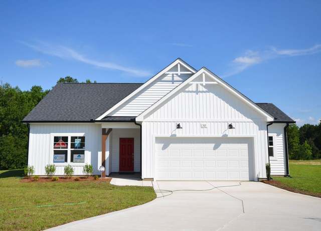 Property at 503 Log Pond Rd, Fayetteville, NC 28311, 4 beds, 2 baths
