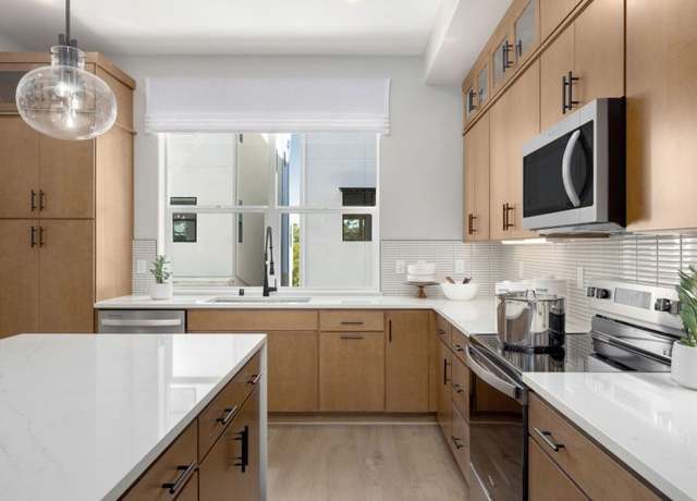 Property at 2444 Willow Way, San Mateo, CA 94403, 2 beds, 2.5 baths