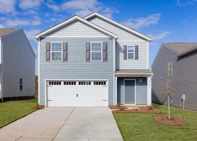 Property at 26 Lillian Ln, Hendersonville, NC 28792, 5 beds, 3 baths