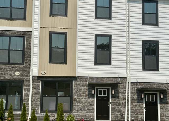 Property at 662 Oak Dr, Harleysville, PA 19438, 3 beds, 3 baths