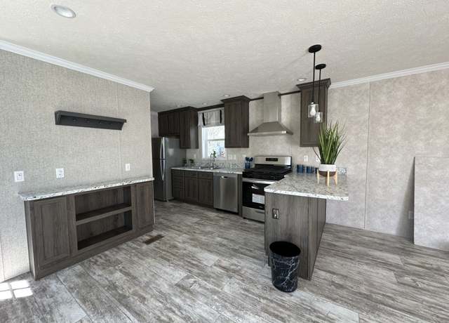 Property at 11 Shamrock Park Site #11, Albany, MN 56307, 3 beds, 2 baths