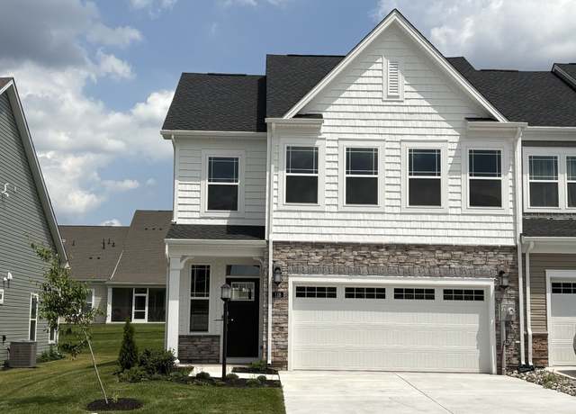 Property at 118 Grand Overlook Dr, Gettysburg, PA 17325, 3 beds, 2.5 baths