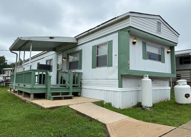 Property at 74 Elm St Unit 74-ELM, Wilmington, DE 19808, 2 beds, 1 bath
